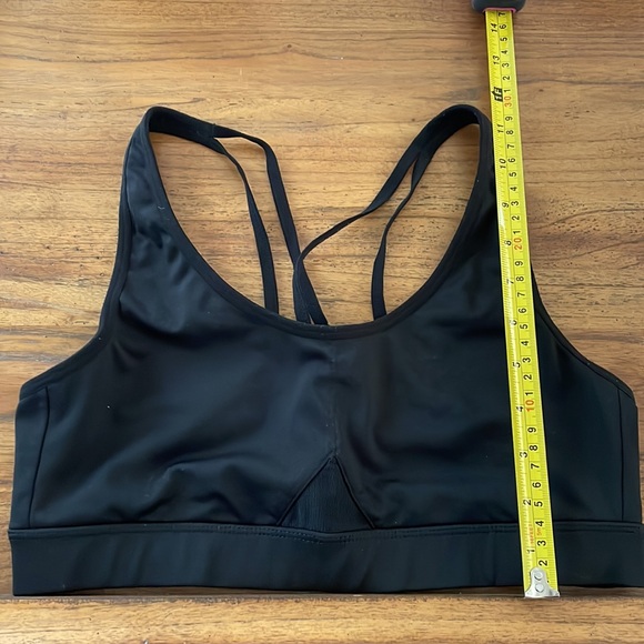 C9 Women’s Strappy Crossback Sports Bra in Black. Medium? Unk size - see photos - Picture 2 of 3